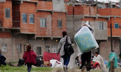 La pobreza aumentó al 52,9% en el primer semestre del gobierno de Milei