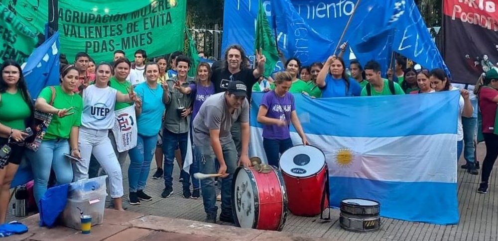 TTT sobre Milei: “Crueldad y saqueo planificado con la resistencia en marcha” imagen-4