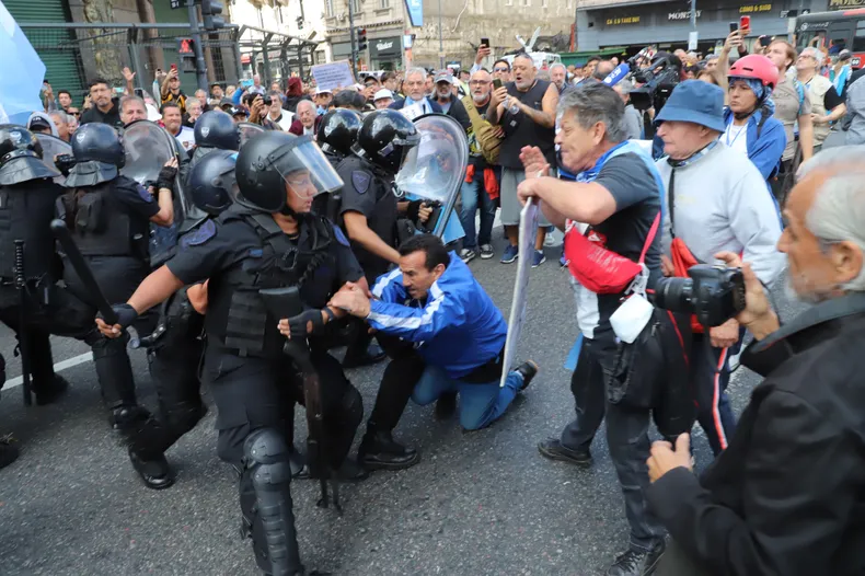 jubilados represión